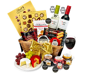 Mother's Day Trafalgar Hamper With Red & White Wine